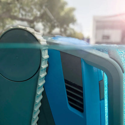 Robot nettoyeur de piscine creusee Dolphin M600 - WiFi MyDolphin Plus, 15m, fond, parois et ligne d'eau