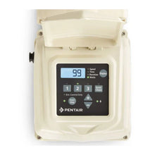 Boîtier de commande électronique Pentair pour piscine, affichage numérique et boutons de contrôle