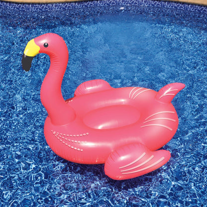 Bouée flamant rose gonflable flottant dans une piscine bleue, accessoire de piscine amusant