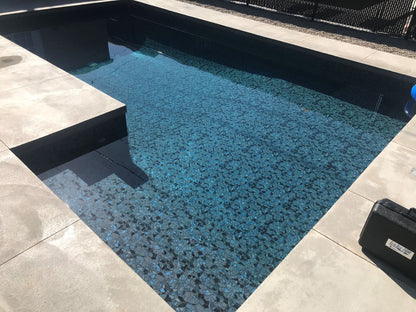 Toile de piscine creusé motif Mica, Aquashimmer