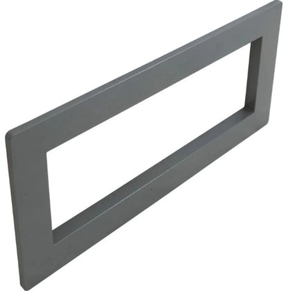 Cadre rectangulaire gris pour équipement de piscine, accessoire de finition.
