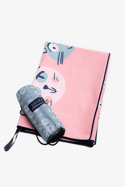 The Happy Cat Beach Towel