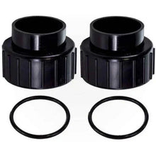 Deux raccords union noirs avec joints toriques pour plomberie de piscine