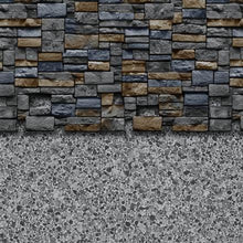 Motif de revêtement de piscine avec mur en pierre sombre et sol texturé, ambiance extérieure élégante